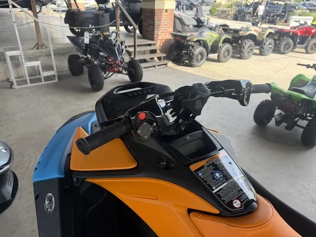 Slide: The Image of Sea-Doo Spark Trixx for 3 2026 - 11