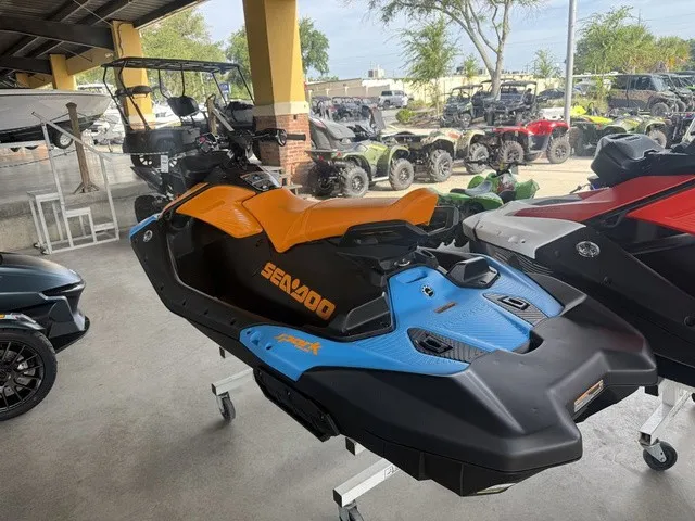 Slide: The Image of Sea-Doo Spark Trixx for 3 2026 - 5