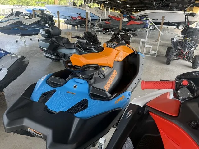 Slide: The Image of Sea-Doo Spark Trixx for 3 2026 - 7