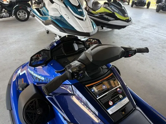 Slide: The Image of Yamaha VX Limited HO 2026 - 14