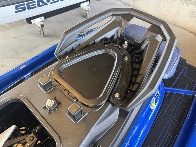 Slide: The Image of Yamaha VX Limited HO 2026 - 20