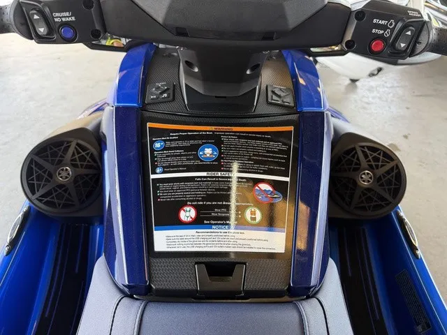 Slide: The Image of Yamaha VX Limited HO 2026 - 18