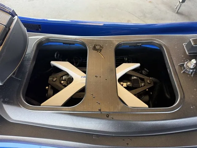 Slide: The Image of Yamaha VX Limited HO 2026 - 22