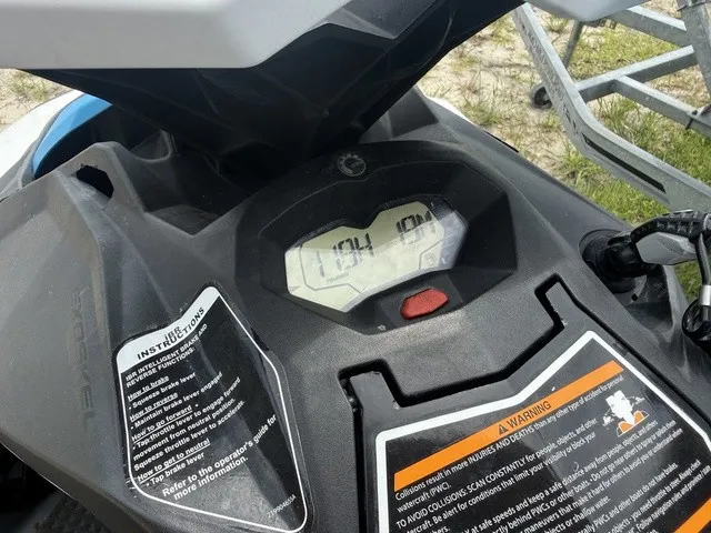 Slide: The Image of Sea-Doo SPARK 3-Up Rotax 900 HO ACE Ibr & CONV 2018 - 19