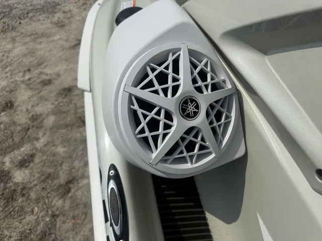 Slide: The Image of Yamaha VX Cruiser HO 2025 - 20