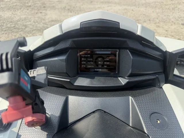 Slide: The Image of Yamaha VX Cruiser HO 2025 - 17