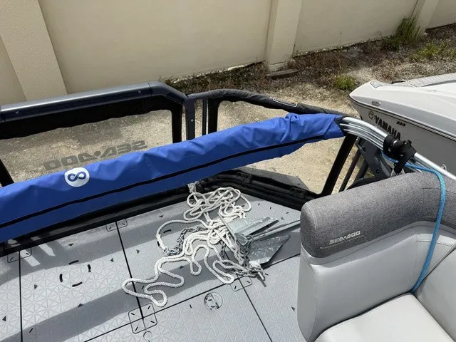 Slide: The Image of Sea-Doo Switch® 16-130 Hp Galvanized 2023 - 18