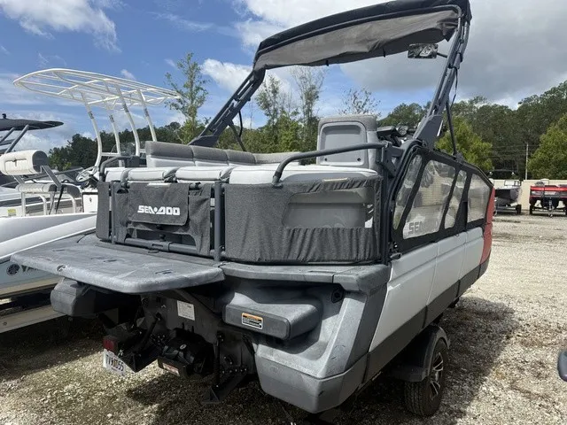 Slide: The Image of Sea-Doo Switch Sport 18 2022 - 14