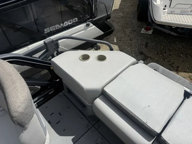 Slide: The Image of Sea-Doo Switch Sport 18 2022 - 22