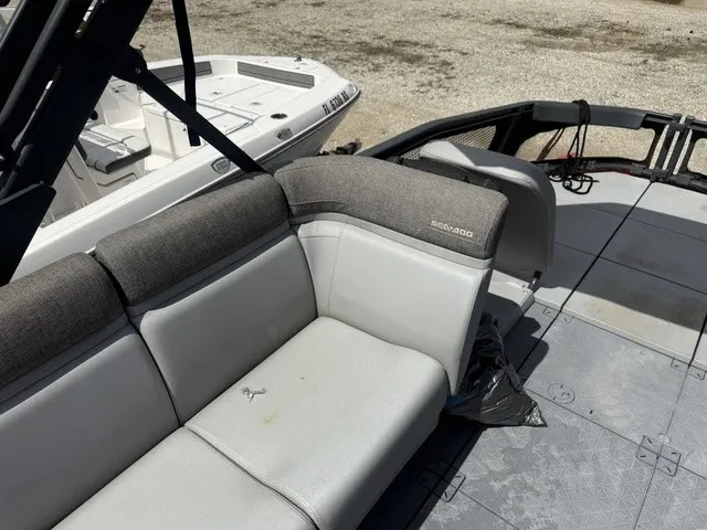 Slide: The Image of Sea-Doo Switch Sport 18 2022 - 26