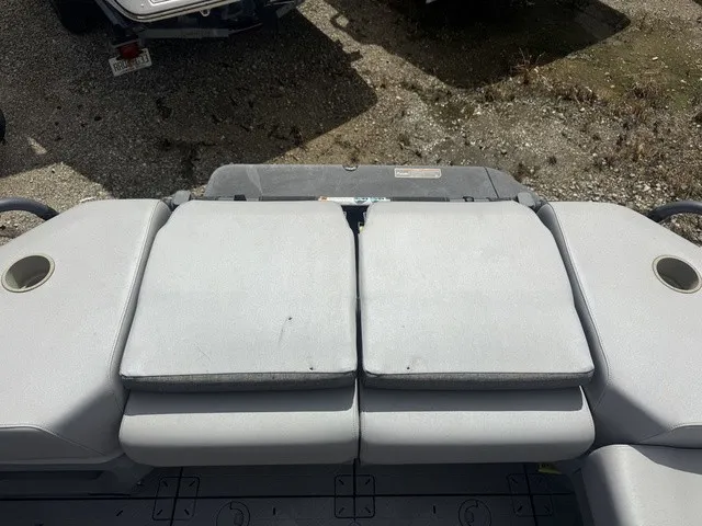 Slide: The Image of Sea-Doo Switch Sport 18 2022 - 23