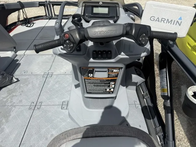 Slide: The Image of Sea-Doo Switch Sport 18 2022 - 31