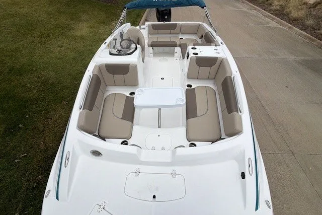 Slide: The Image of Top view of a 2027 Tahoe 1950 boat with spacious seating and modern design. - 115