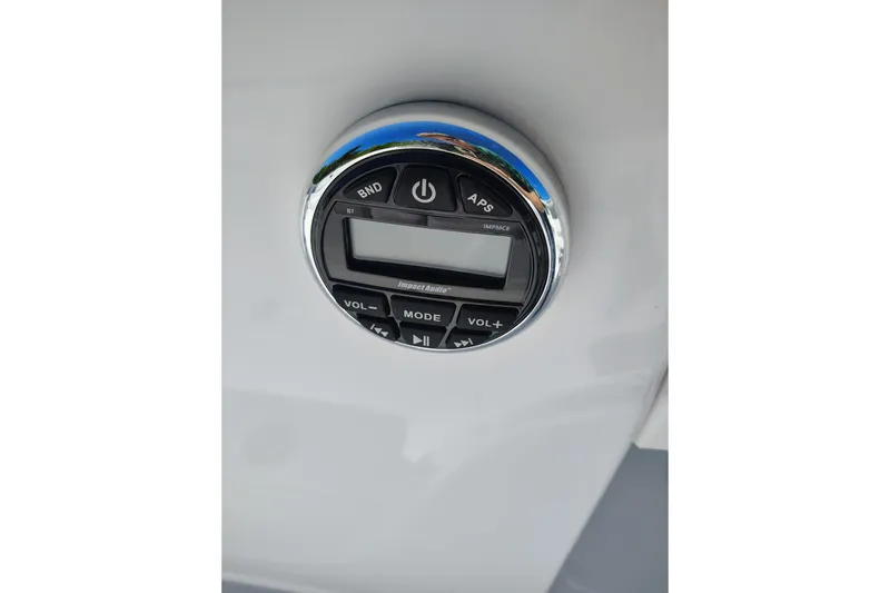 Slide: The Image of Control panel of 2027 Tahoe T18 boat with buttons and display. - 3