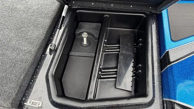 Slide: The Image of Skeeter FXE21 Limited 2027 - 27