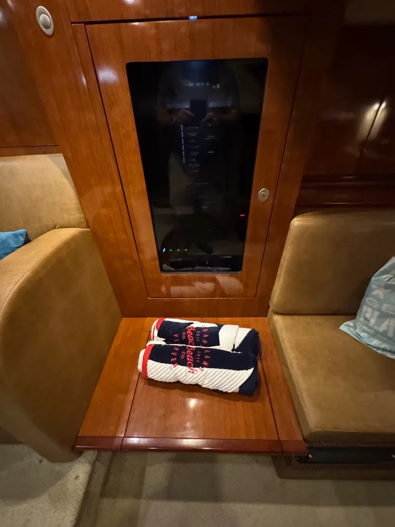 Slide: The Image of Sea Ray 390 Sundancer 2005 - 59