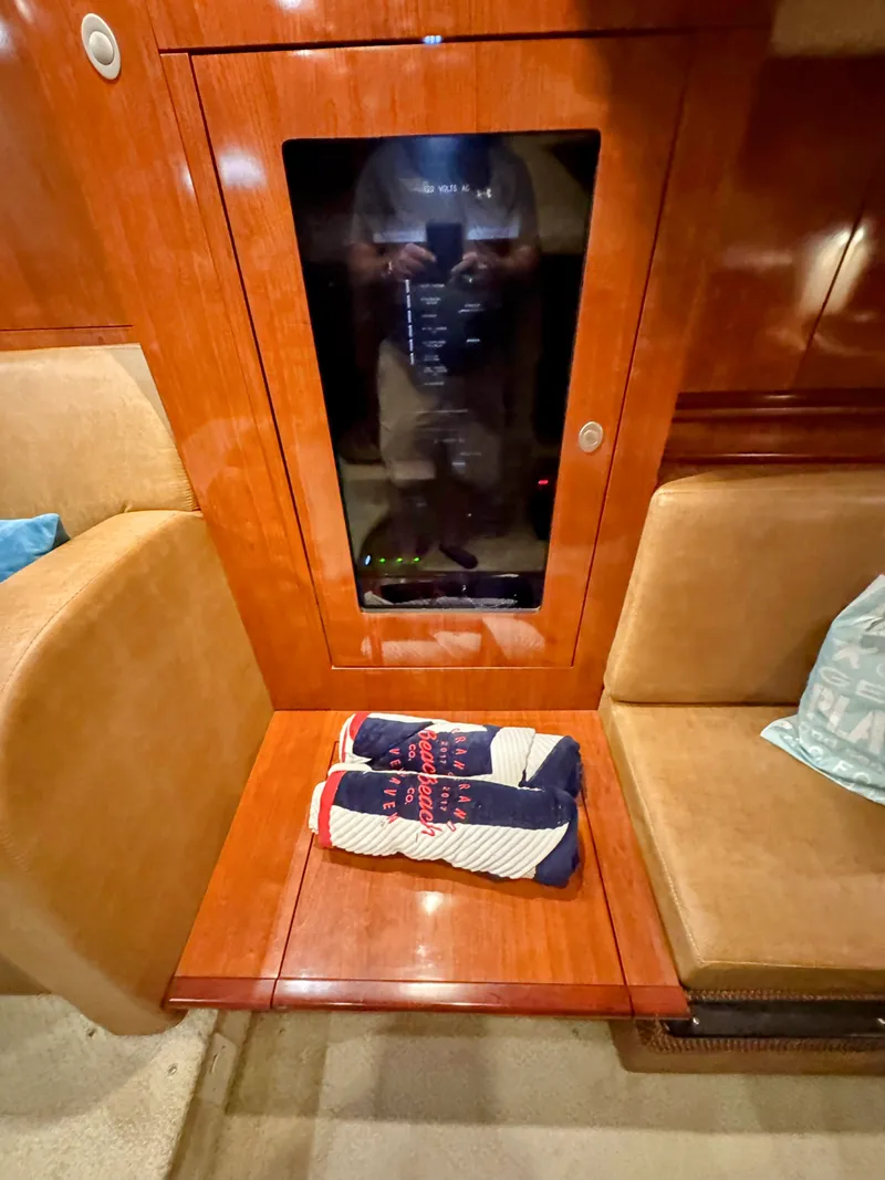 Slide: The Image of Sea Ray 390 Sundancer 2005 - 53