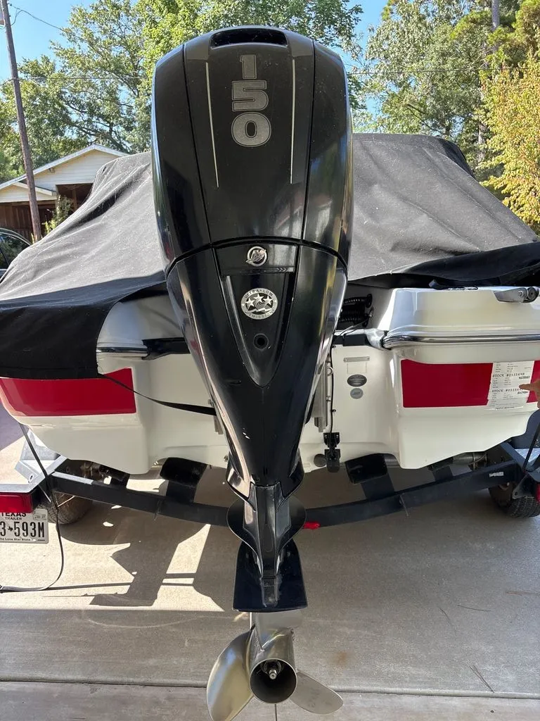 Slide: The Image of Tahoe 550 TF 2018 - 23
