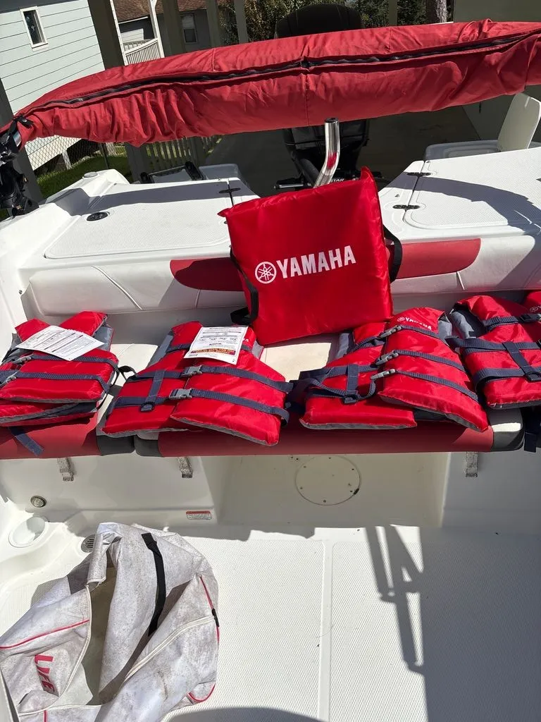 Slide: The Image of Tahoe 550 TF 2018 - 20