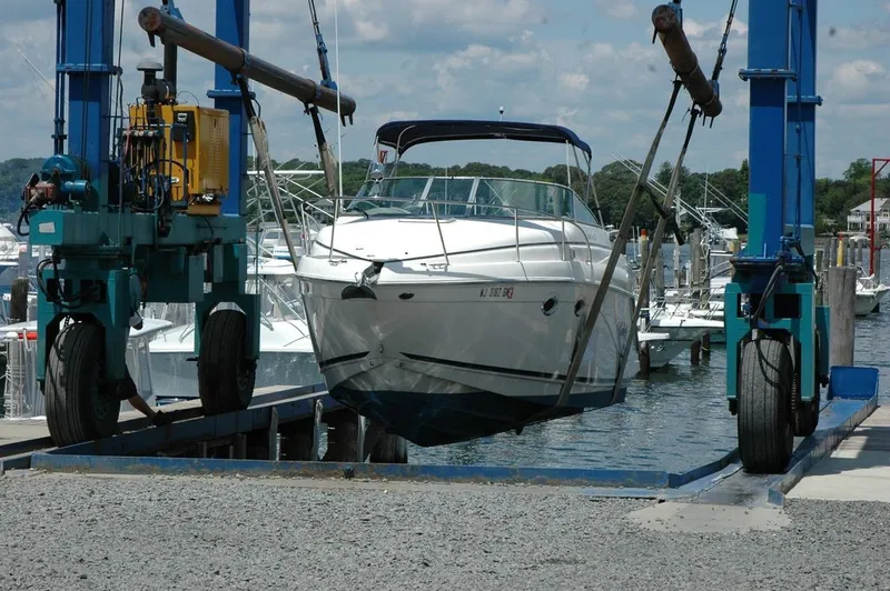 The Image of Rinker Fiesta Vee 270 2002 - 0