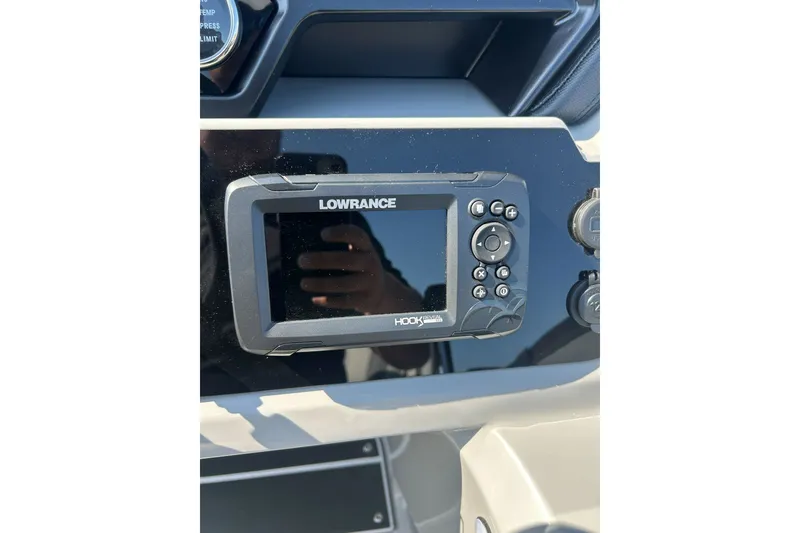 Slide: The Image of Lowrance fishfinder on Viaggio Lago X-U 24 boat dashboard, 2026 model. - 10