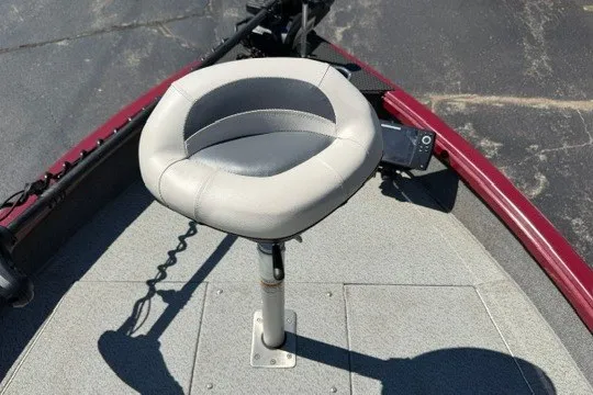 Slide: The Image of Fishing seat on 2018 Ranger VS1670 SC boat deck, featuring gray upholstery. - 22