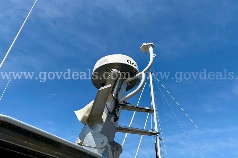 Slide: The Image of Radar equipment on 2019 Armstrong Marine 38 Monohull against clear blue sky. - 13