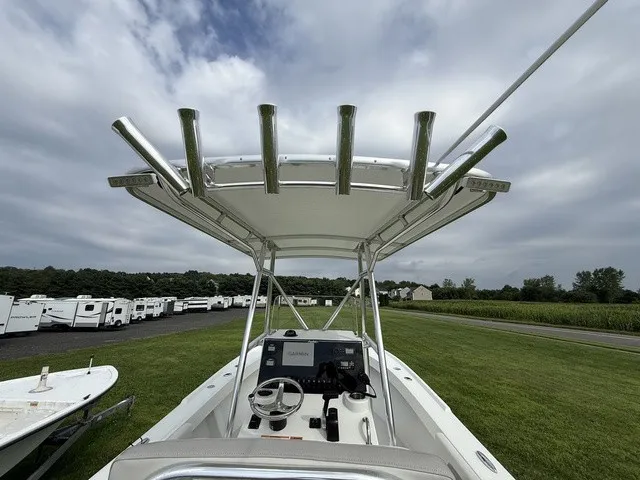 Slide: The Image of Parker Marine 2100 Special Edition 2022 - 14