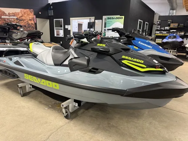 The Image of Sea-Doo RXT-X 2026 - 1