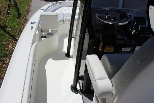 Slide: The Image of Shearwater 250 SS Carolina 2023 - 15