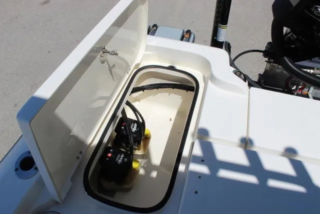 Slide: The Image of Shearwater 250 SS Carolina 2023 - 17