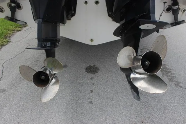 Slide: The Image of Boston Whaler 270 Vantage 2013 - 31