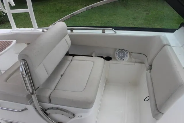 Slide: The Image of Boston Whaler 270 Vantage 2013 - 20