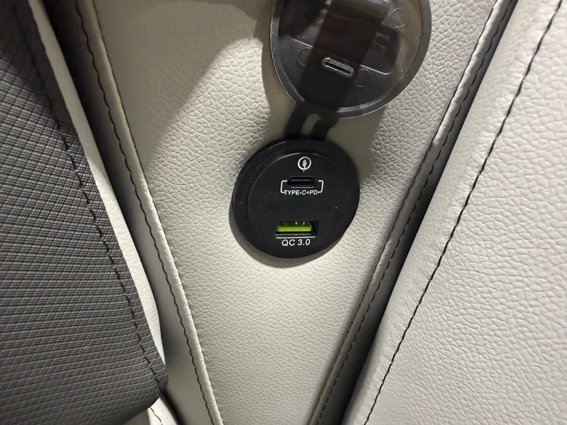 Slide: The Image of Tahoe Sport 2180 Cruise & Honda 4-Stroke EFI 2027 - 30