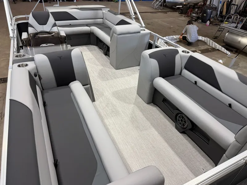 Slide: The Image of Tahoe Sport 2180 Cruise & Honda 4-Stroke EFI 2027 - 32