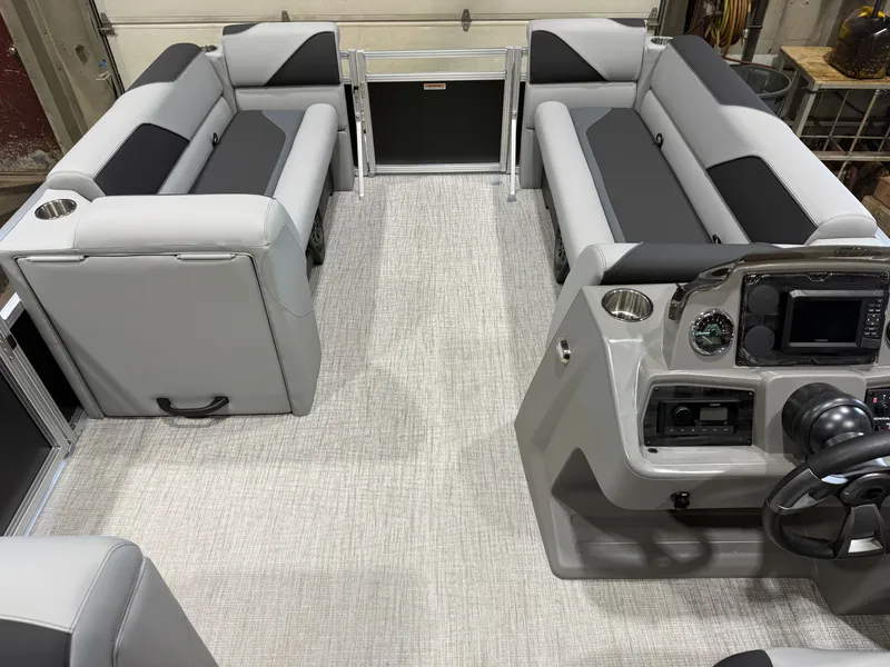 Slide: The Image of Tahoe Sport 2180 Cruise & Honda 4-Stroke EFI 2027 - 28