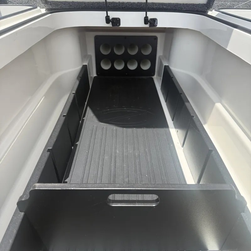 Slide: The Image of Ranger Z518 2019 - 28