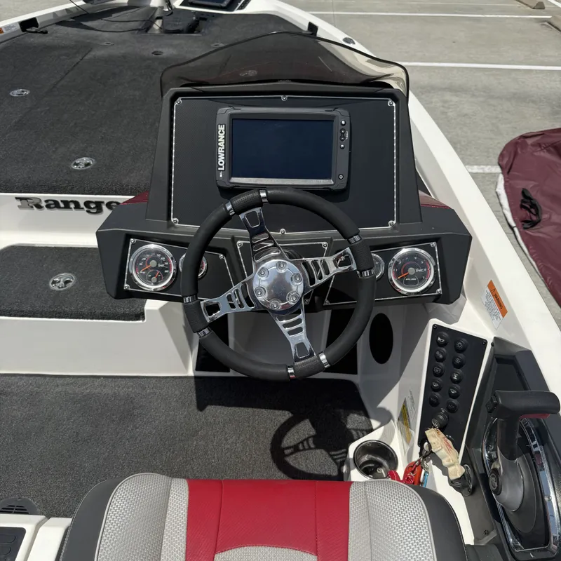 Slide: The Image of Ranger Z518 2019 - 16