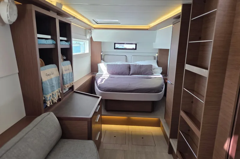 Slide: The Image of Owner's Cabin w/ Queen Island Berth - 29