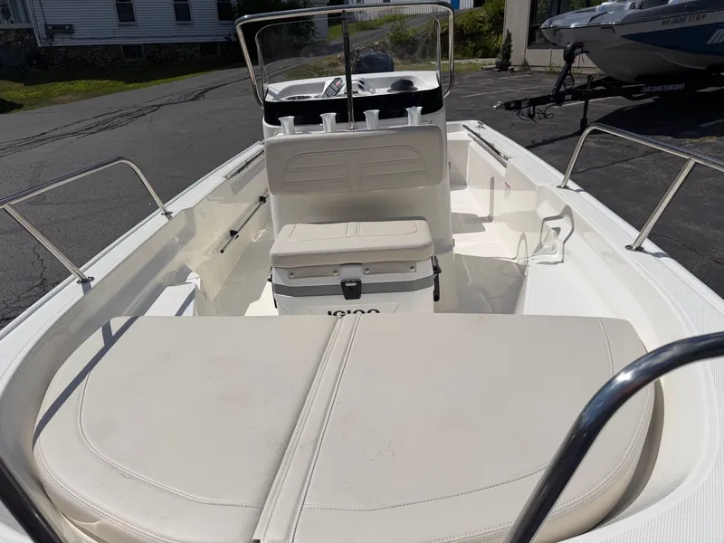 Slide: The Image of Boston Whaler 150 Montauk 2027 - 16
