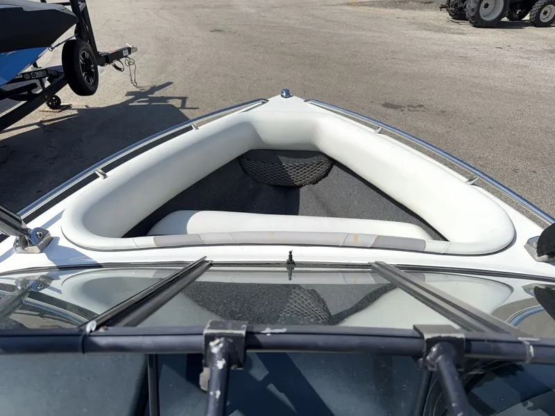 Slide: The Image of Malibu Sportster LX 2003 - 17