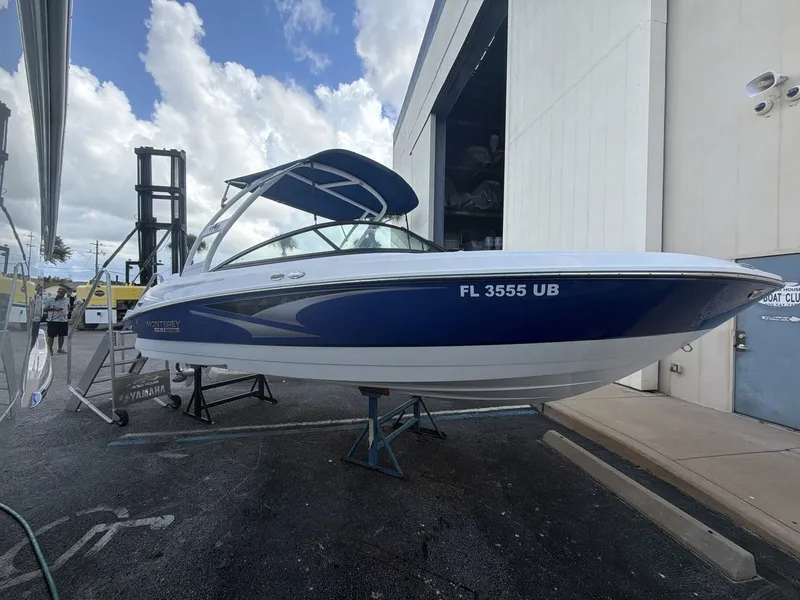 Slide: The Image of Monterey M-225 2024 - 4