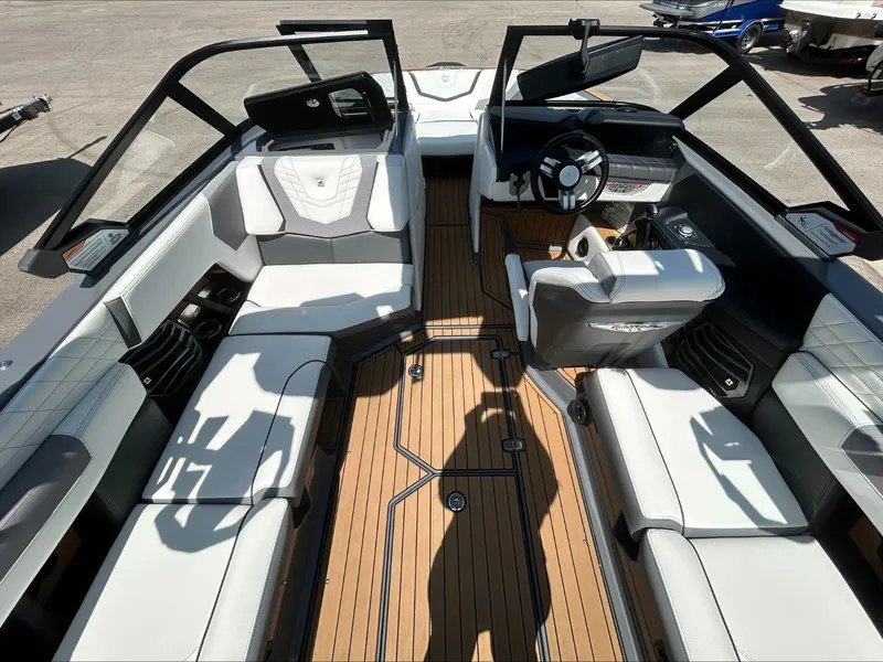 Slide: The Image of Nautique G23 2023 - 7