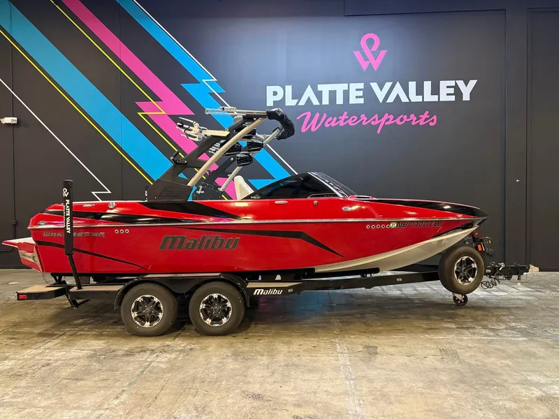 The Image of Malibu VLX 21 2018 - 1