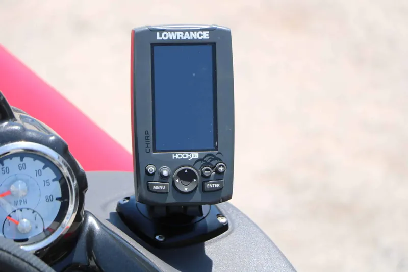 Slide: The Image of Tracker PRO 175 TXW 2018 - 35