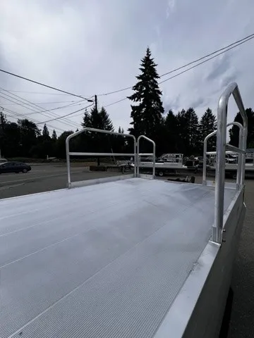 Slide: The Image of Hotwoods Pontoons Aluma Sport 615 2027 - 6