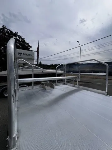 Slide: The Image of Hotwoods Pontoons Aluma Sport 615 2027 - 5