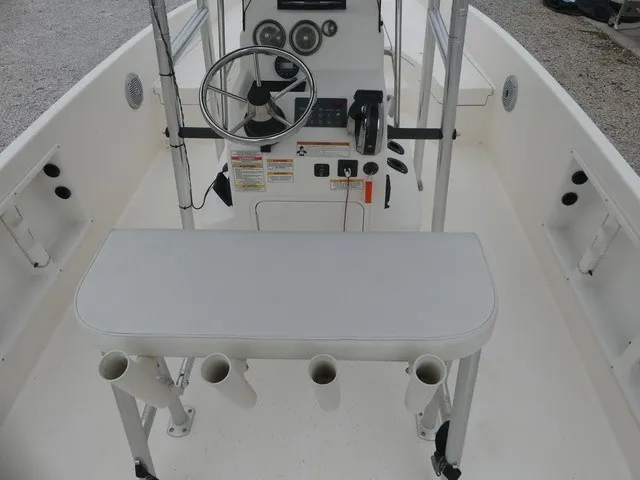Slide: The Image of Bayliner Element F21 2020 - 17