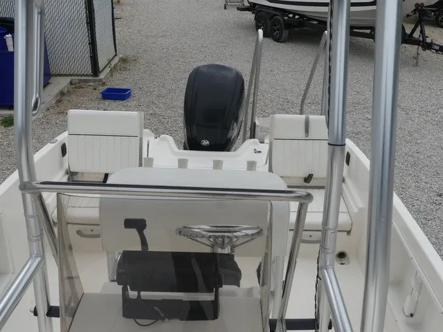 Slide: The Image of Bayliner Element F21 2020 - 15