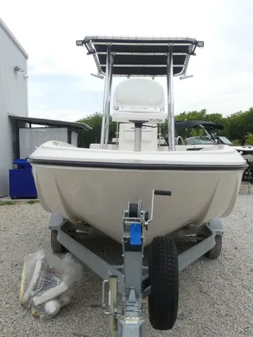 Slide: The Image of Bayliner Element F21 2020 - 29